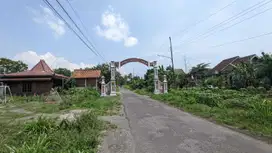 DEKAT BALE HINGGIL: Tanah Jogja Kaliurang Km 10 Ngaglik, Gentan