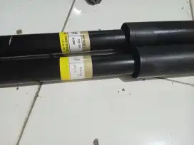 Jual shockbreaker belakang Suzuki XL7