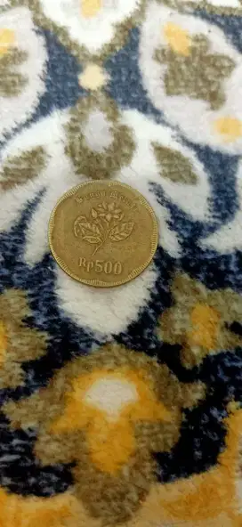 Uang koin 500 bunga melati tahun 1992