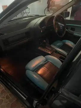 BMW 323i 1997 Bensin
