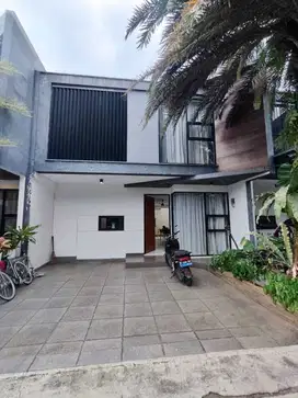 Dijual rumah bagus 2 lantai cluster area Serua Indah Ciputat Tangsel
