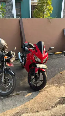 CBR 150 2015 Merah