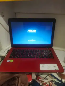 Asus Vivobook A422U