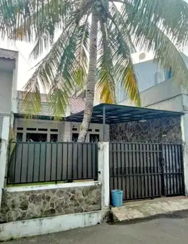 Dijual rumah murah 2lt Petukangan jakarta selatan