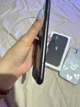 Iphone 11 ori ibox 64gb hitam