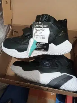 Sepatu sekolah pro att