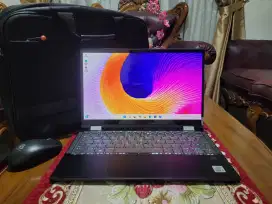 Laptop Touchscreen Core i5 Ram 8/256GB SSD Gres segel