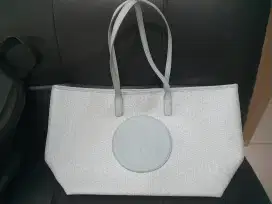 Dijual cepat tas 100 rb saja semua tas sama harganya