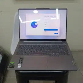 PROMO LAPTOP GAMING SLIM LENOVO IDEAPAD PRO 5 16 INTEL EVO ULTRA 9