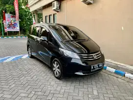 Freed E psd 2011 tgn 1 dari baru terawat !