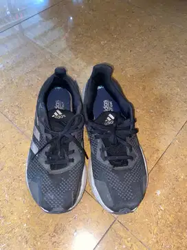 sepatu adidas cassual pria