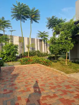 Disewakan rumah bangunan baru ada attic di wisteria cakung Jakarta tim