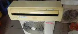 Unit AC split 0.5pk Toshiba dan pemasangan dingin bagus