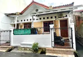 Rumah kampung bali tanah Abang