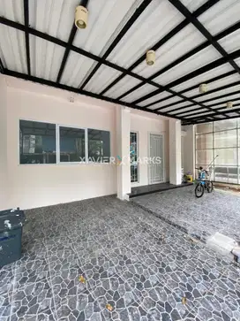 RUMAH SUDAH RENOVASI DI CLUSTER GREENWICH BSD LUAS 112