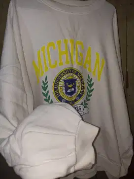 Sweater/crewneck