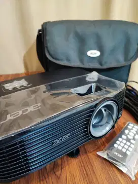 Proyektor Acer X1123H 3600 Ansi Lumen