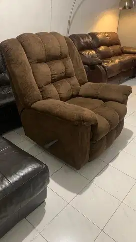 SOFA SINGLE SEATER INFORMA ASHLEY ROCKING ( KURSI GOYANG )