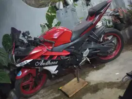 Yamaha R15 V2 2014 Merah