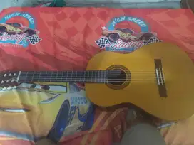 Jual gitar Yamaha c315 minus kaya di foto tidak berpengaruh ke suara