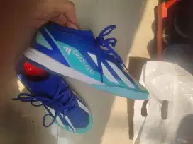sepatu futsal adidas