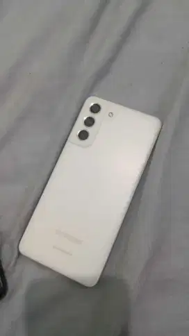 Samsung s21 FE 8/256 sein