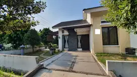 Dijual rumah posisi hook di Harapan Mulya Regency Cluster Acacia