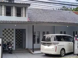 Rumah Baru Renovasi di Bendungan Hilir – Cocok untuk Ruang Usaha