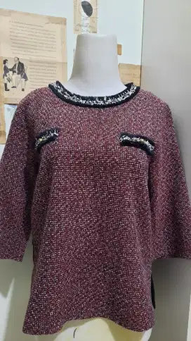 Blouse warna merah maroon.bekas