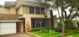 Rumah Mewah 3 Lantai KBP Kota Baru Parahyangan Tatar Larang Tapa