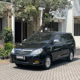 TOYOTA INNOVA E 2.5 DIESEL MT 2009