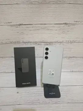 Samsung S24 FE 8/256 GB