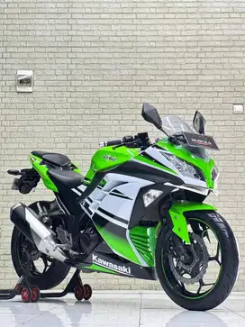 Kawasaki Ninja 250 FI ABS 30th Anniverary KM 11rb - Zaky Mustika