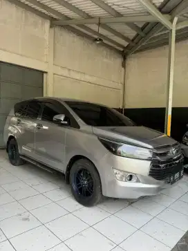 Innova 2.4 V Diesel AT 2017