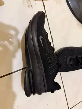 SEPATU NIKE UP TURN ZOOM AIR
