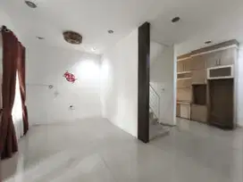 Dijual Rumah di Komplek Krakatau Point Bhayangkara Medan