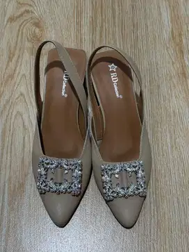 NEW Sepatu Heels Hak Tahu Cream size 38 tinggi 5cm