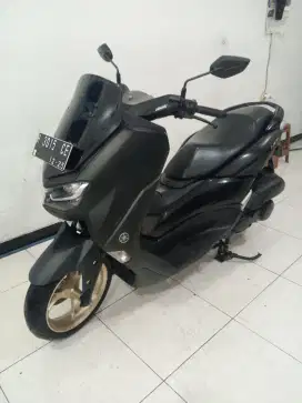 N max 2020 Hitam