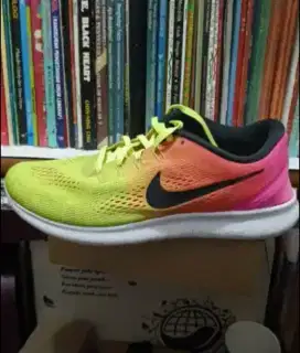 Sepatu Nike Jalan