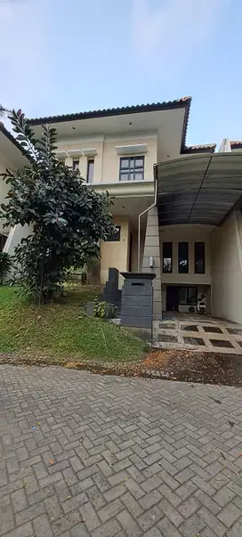Rumah sewa di Dian Istana, full furnish, tinggal bawa koper