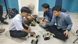 Instruktur Koding dan Robotik SD