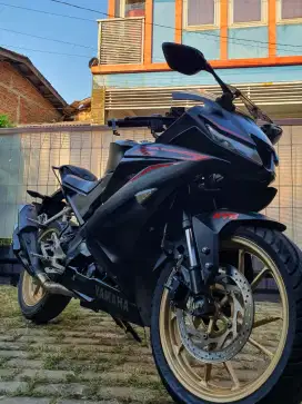 YAMAHA R15 V3 VVA