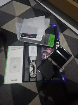 Infinix note 40 Pro 5G 8/256gb fullset