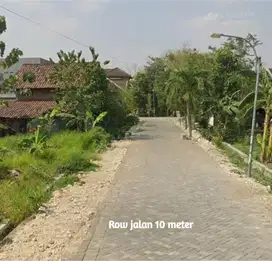 Tanah pekarangan dekat pasar balong panggang gresik
