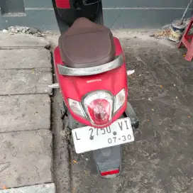 Honda Scoopy THN 2020 original pemakaian pribadi . Warna merah ori
