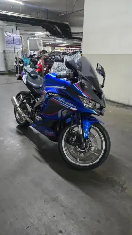 Ninja zx25r 2025 km low 3k