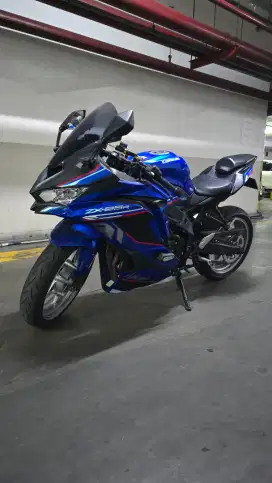 Ninja zx25r 2025 km low 3k