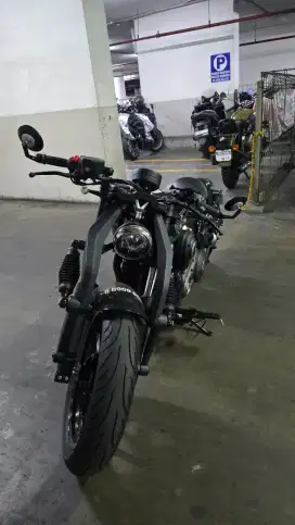 Benda napoleon keeway 250 low km 1k sposter /mirip harley sposter
