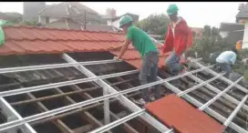 Bongkar atap kayu ganti galvalum