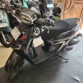 Stylo hitam 160cc cbs low km 2024 gbm